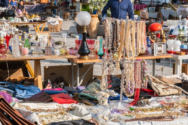 Collecting, Expressing, Experimenting: The Path to Individual Style